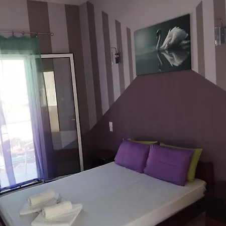 Hotel Neon Astron Kamena Vourla
