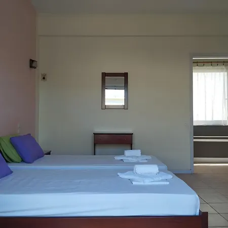 Neon Astron Hotell Kamena Vourla